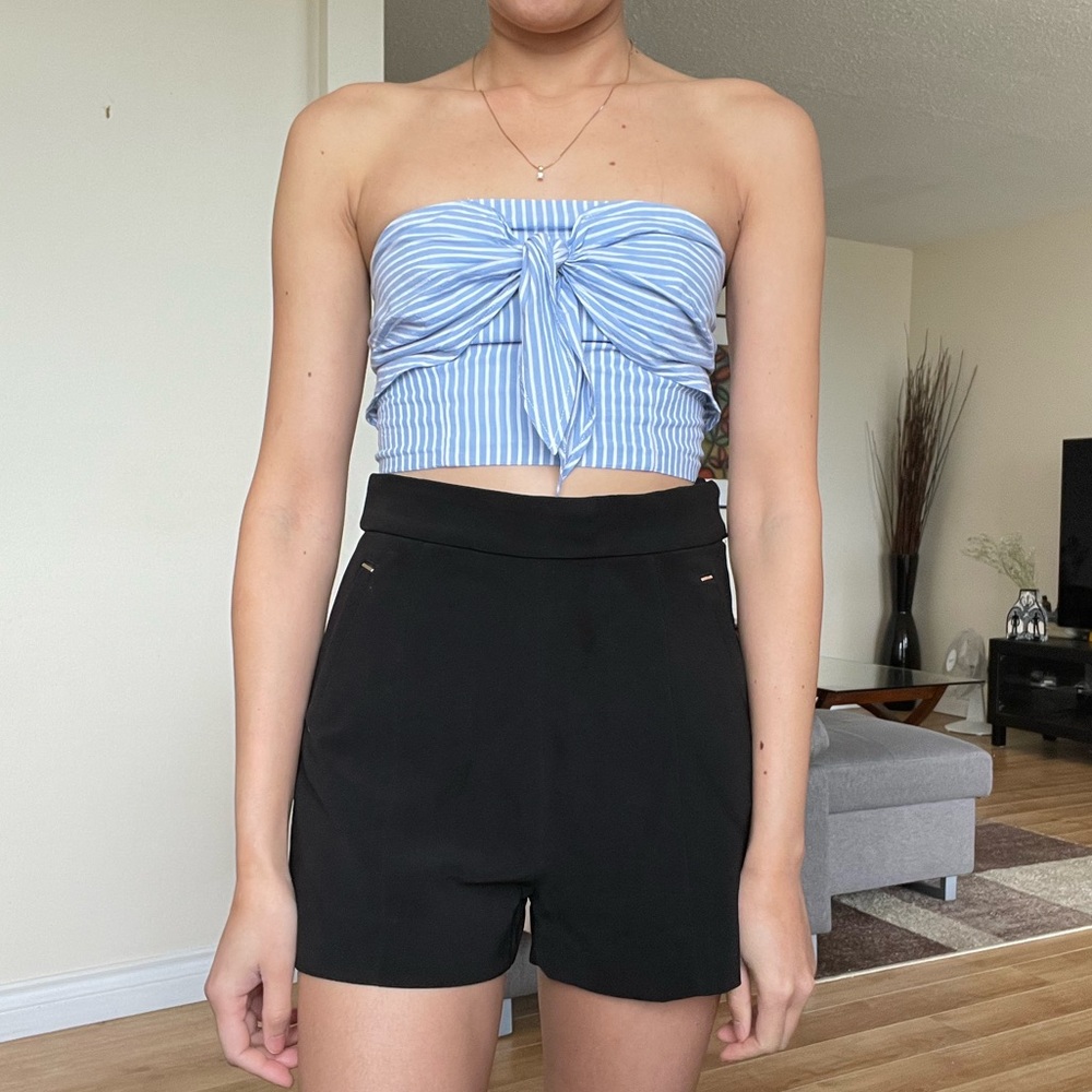 H&M high waisted short